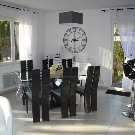 Casa de Férias Maison Familiale 3 A Stella-plage Avec Jardin, Parking Et Wifi - Fr-1-236-108 Cucq